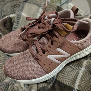 New Balance sneakers, size 8